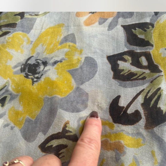 Anthropologie |Edmé & Esylltel 100% Silk Whimsical Floral Sheer Blouse Size - Picture 8 of 8